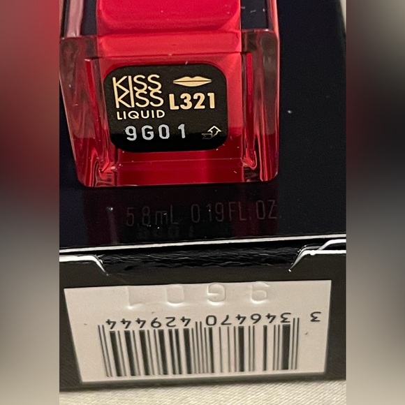 Guerlain - Kiss Kiss Liquid Lipstick | Shade L321 (Red) - Madame Matte | NIB - Picture 8 of 11